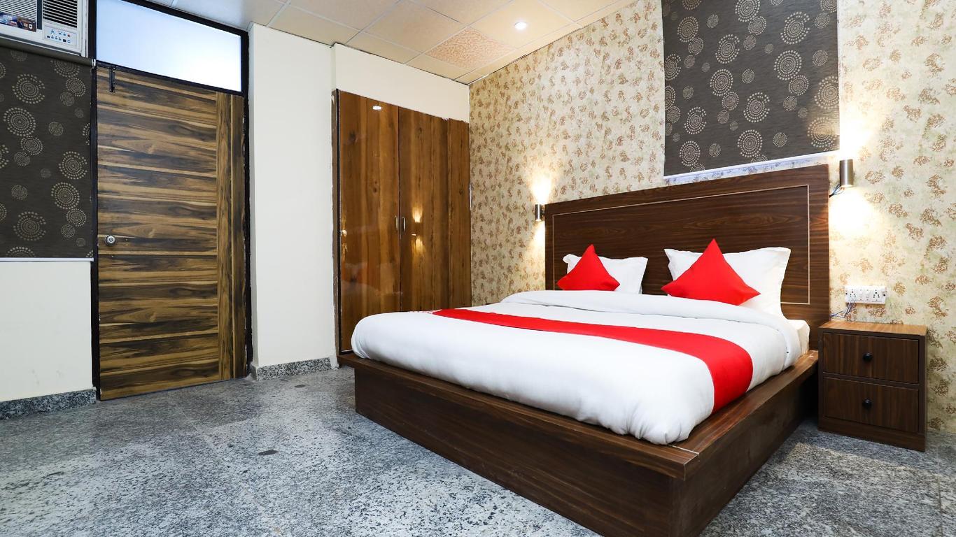 OYO Ra Felicity Inn Near Iskcon Temple Noida