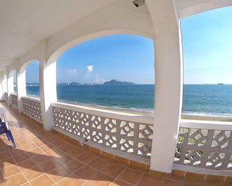 Hotel Marbella - Manzanillo - Balcony