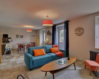 La ville es brets - Saint-Jouan-des-Guérets - Salon