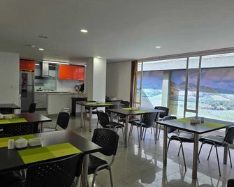 Hotel Castellana 100 Bogota By Hoteles Confort 80 - Bogotá - Recepción