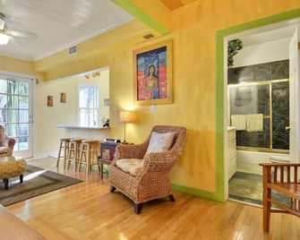 Key Lime Pie by AvantStay - Key West - Huiskamer