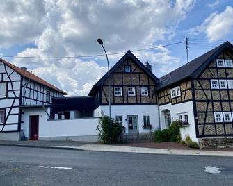 Eichhaus Eifel - Rheinbach - Building