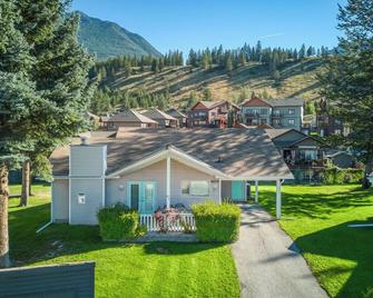 Ridgeview Resort - Radium Hot Springs - Gebouw