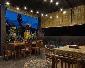 The Paica - דנפסאר - מסעדה