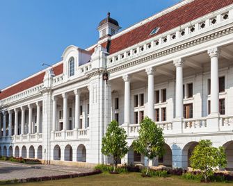 Pelangi Mabes - Jakarta - Building
