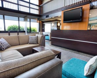 دروري إن آند سويتس كانساس سيتي ستاديوم - مدينة كانساس - ردهة