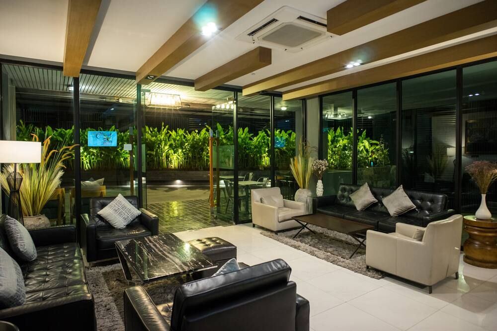 Sanae' Townhouse Chiang Mai