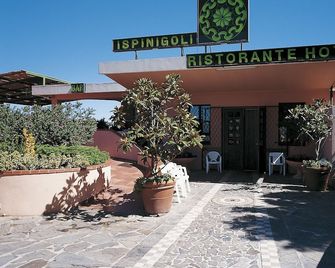 Hotel Ispinigoli - דורגאלי - בניין