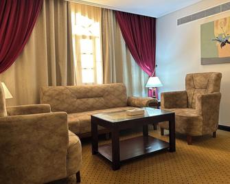 Caesar Hotel - Muscat - Living room