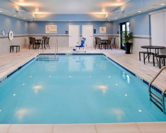 Hampton Inn Omaha Airport - Carter Lake - Bazén