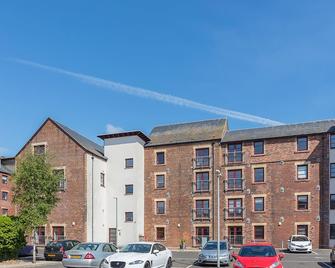 Elliot Suite No2 - Donnini Apartments - Ayr - Edificio