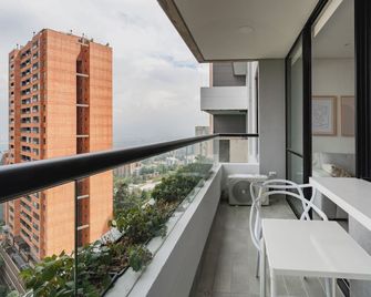 Grand By Jalo - Medellín - Balcón