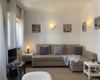 Relaxing apartment in the heart of Cascais - Cascais - Salon