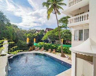 The Hosteller Goa, Old Goa - Bainguinim - Piscina