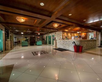 Wyndham Garden Guam - Tamuning - Lobby