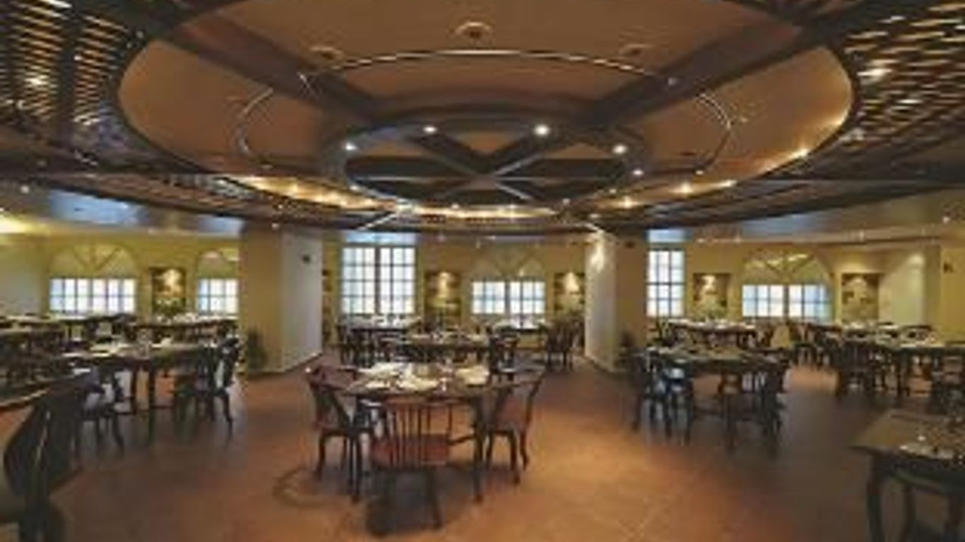 Cherry Maryski Hotel