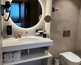 Hotel Le 830 Namur - Namur - Bedroom