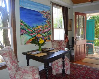 Downtown 'Rose Mary Cottage' - Santa Barbara - Restaurant