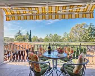 Apartments with Pool Villa Fjord - Rovinj - Balkon
