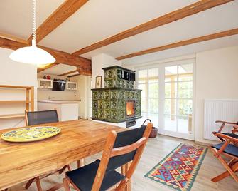 Vacation home in the middle of nature - Niendorf - Essbereich