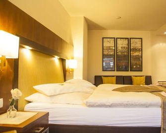 Hotel zum Adler - Superior - Bonn - Sovrum