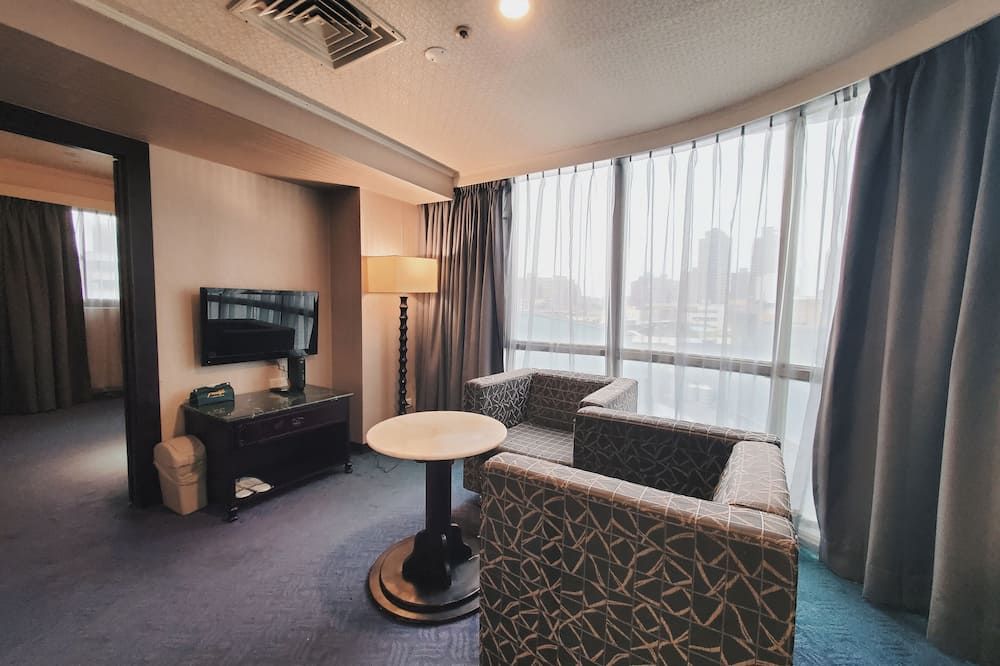 Well Garden Hotel - Taoyuan City - סלון