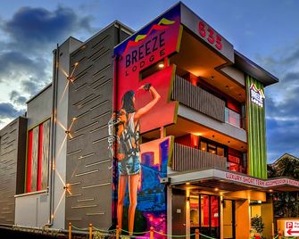 Breeze Lodge - Brisbane - Building