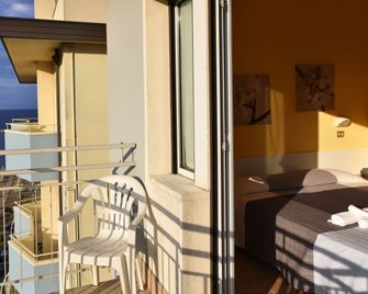 Hotel Graziella - Bellaria-Igea Marina - Varanda