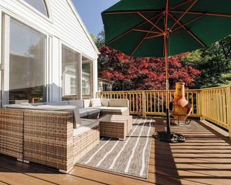Country Retreat With Pool 10 Mn From Kent Ct - Kent - Balcony