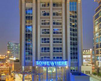 Somewhere Hotel Apartment - Dubai - Building