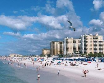 Condo in Waterfront Resort with Balcony Close to Beaches Free Bikes - Dunedin - Ranta