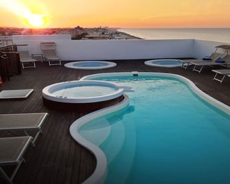 Hotel Nautico - Riccione - Piscine