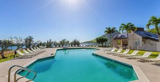 Banyan Harbor Resort #E56, Walk to Beach, Wifi, AC, Pool, Parking, Laundry - Lihue - Pool