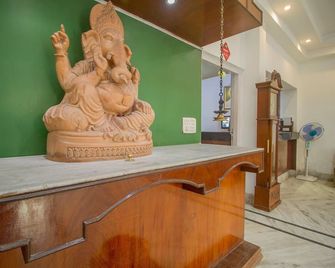 Classic Siliguri Maple - Bhubaneswar - Front desk