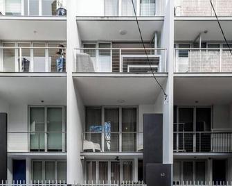 'Redfern Retreat' Contemporary Inner-city Terrace - Sydney - Edifício