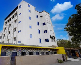 Via Posh Palace - Nr Pallava Beach - Mahabalipuram - Rakennus