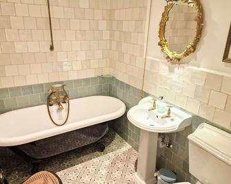Cambus O' May Traditional Highland Hotel - Ballater