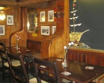 The Ship Inn - St. Austell - Dining room