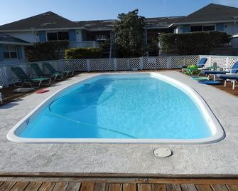 Steps away from the Beach at Turtle Hill Resort - Hope Town - Piscina