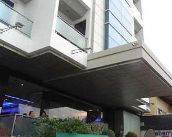 Blueberry Tourist Hotel - Davao City - Building