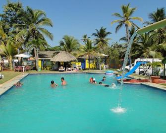 Hotel Nitana - Coveñas - Piscina
