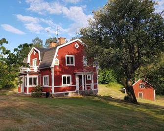 Country house Dalavägen 8 - Lönneberga - Edificio