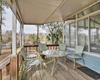 Fishing Paradise with Deck On Suwannee River - Branford - Balcón