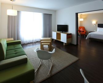 Fiesta Inn Cuautitlan - Izcalli - Sala de estar