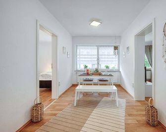 Select-Home 3 - Netflix - Parkplatz - Business Home - Nabburg - Comedor