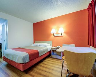 Motel 6-Seattle, Wa - Airport - סיטאק - חדר שינה