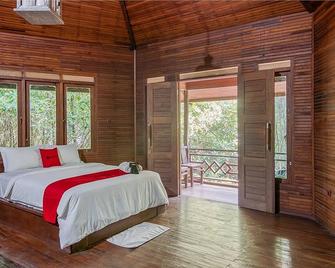 RedDoorz Resort @ Taman Wisata Mangrove - Cakarta - Yatak Odası