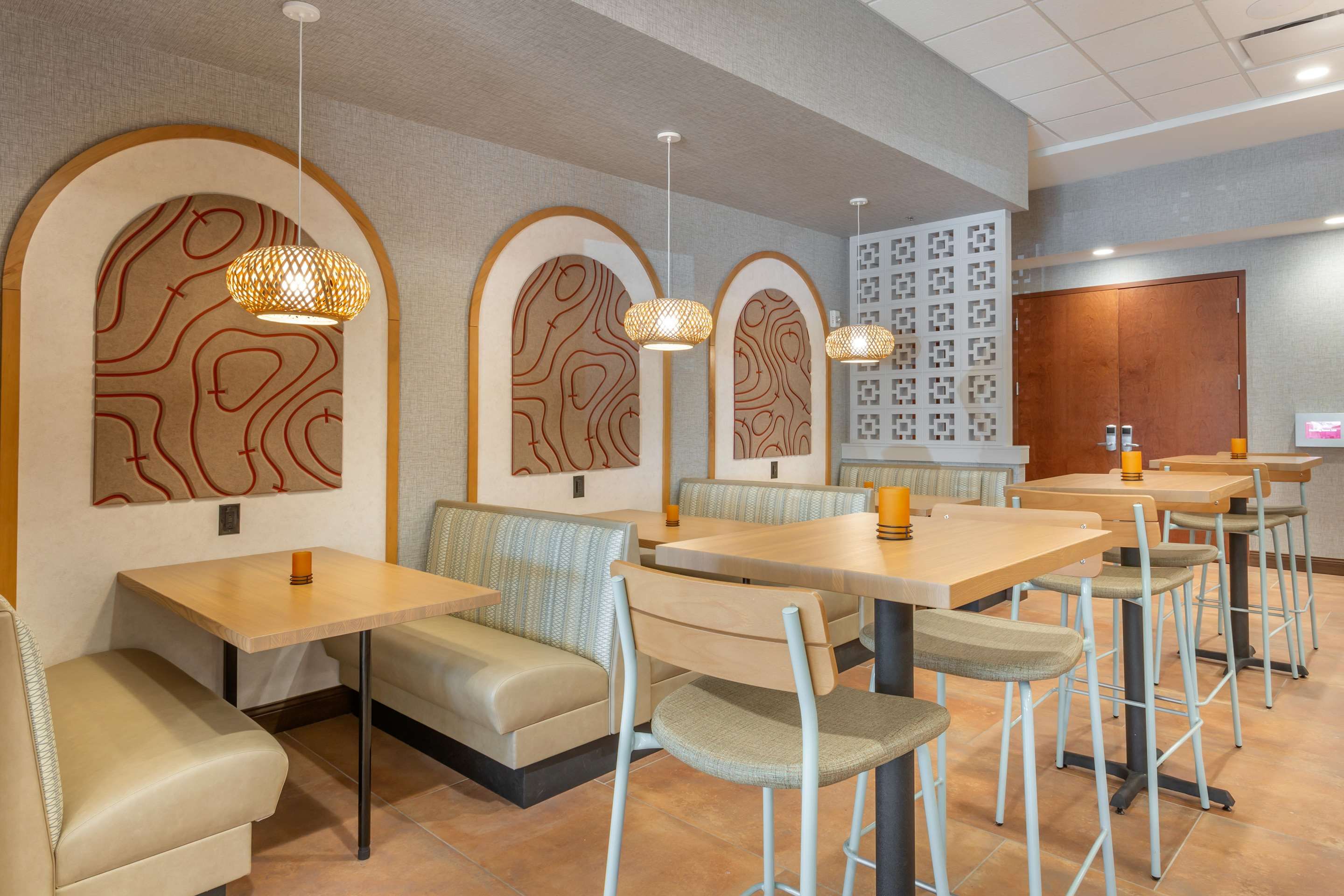 Drury Inn & Suites Phoenix Tempe thumbnail 3