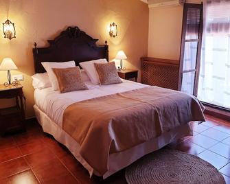 Hospedium Hotel Val De Pinares - Bogarra - Bedroom