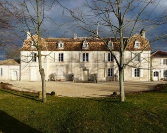 Château Manoir de la Lèche - Magnac-sur-Touvre - Edificio